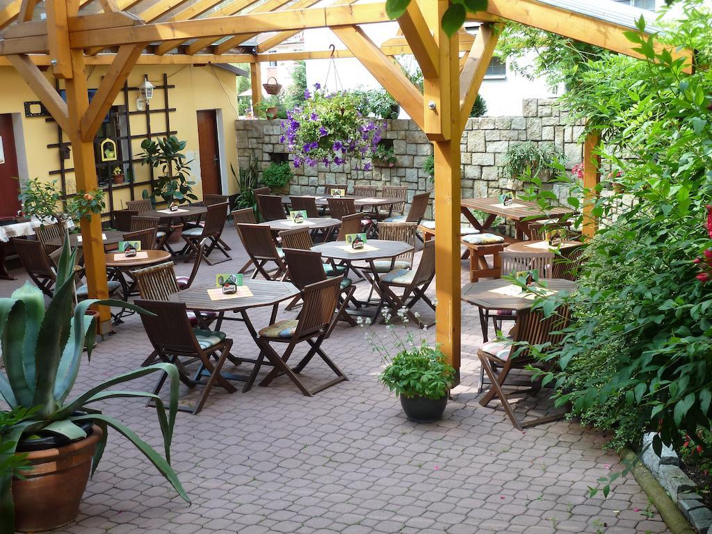 Penzion Holiday Mariánské Lázně Екстериор снимка